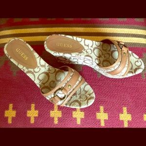 Guess wedges